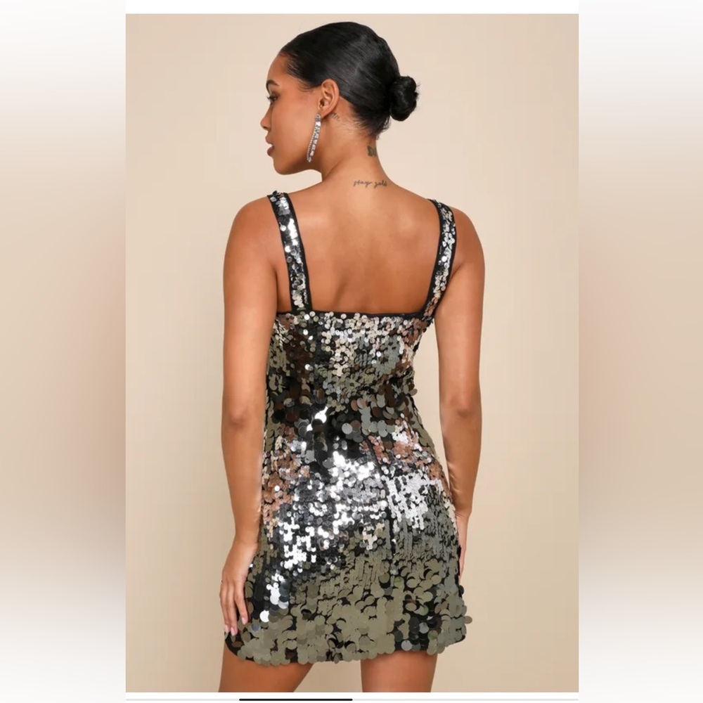 Lulus Disco Aura Silver and Grey Paillette Sequin Bodycon Mini Dress S NWOT - Picture 3 of 7